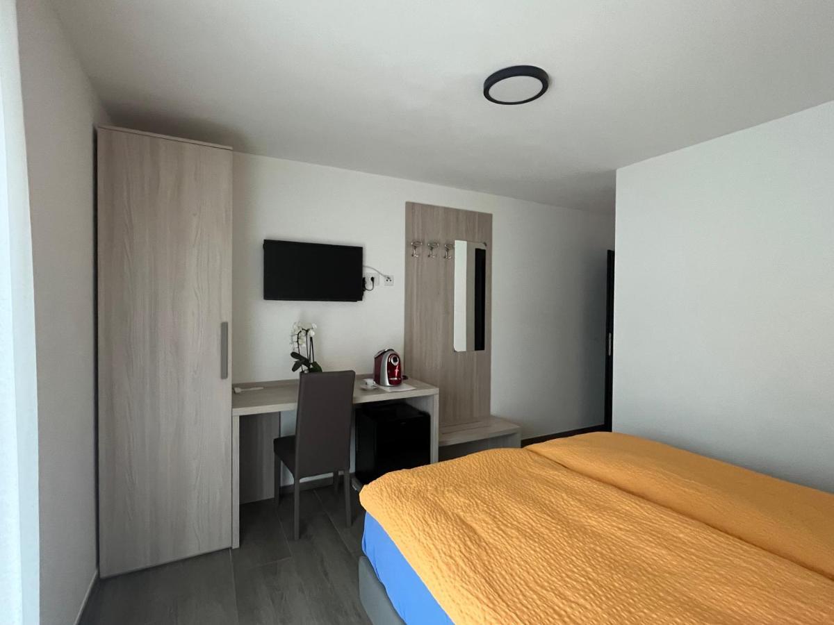 Motel Afia Cama Exteriör bild